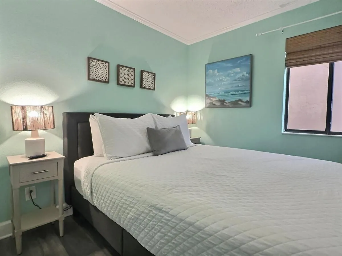 Beautiful Two Bedroom, Two Bath Condo At Sailport Тампа США